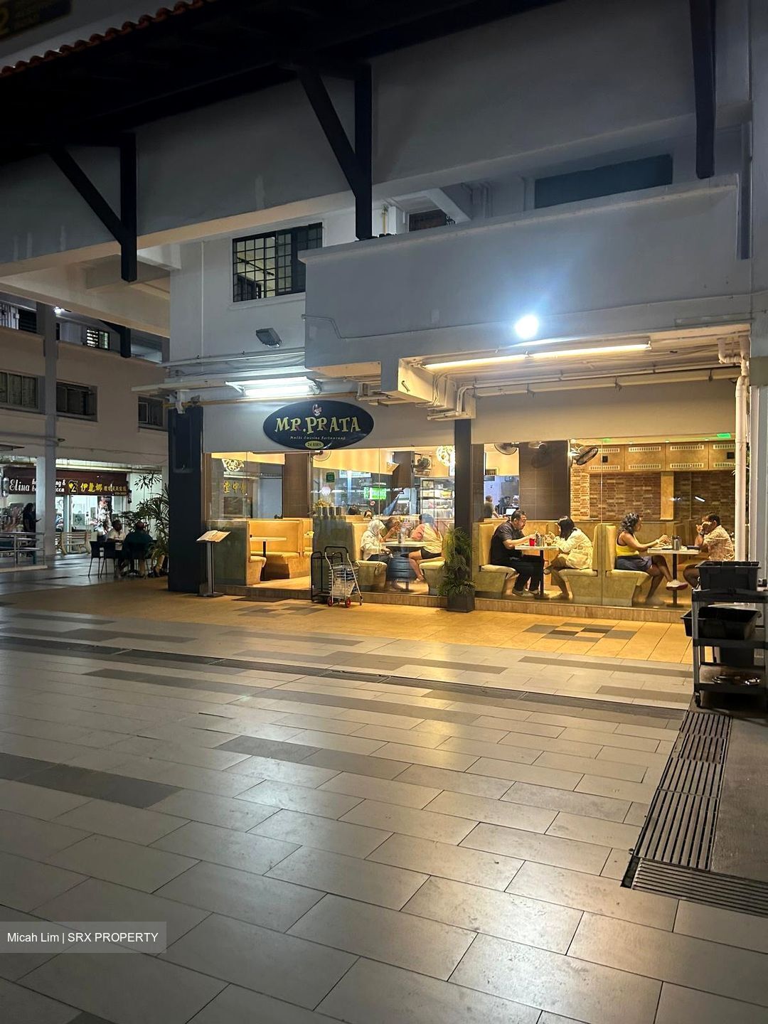 Bedok Reservoir Road (D16), Shop House #580776191